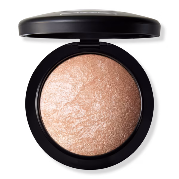 MAC Mineralize Skinfinish Powder Highlighter - Soft And Gentle